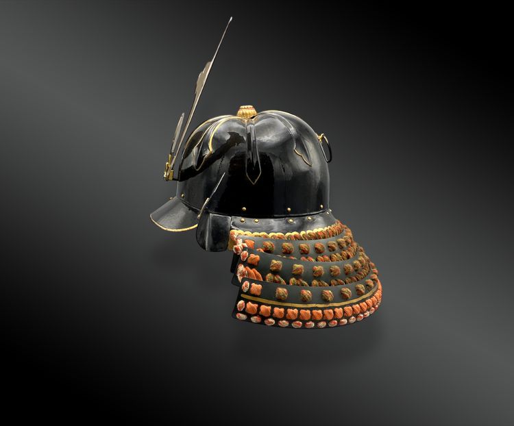 Samurai, KAMPFHELM genannt KABUTO mit Kuwagata-Maedate Japan - Meiji-Zeit (1868-1912)