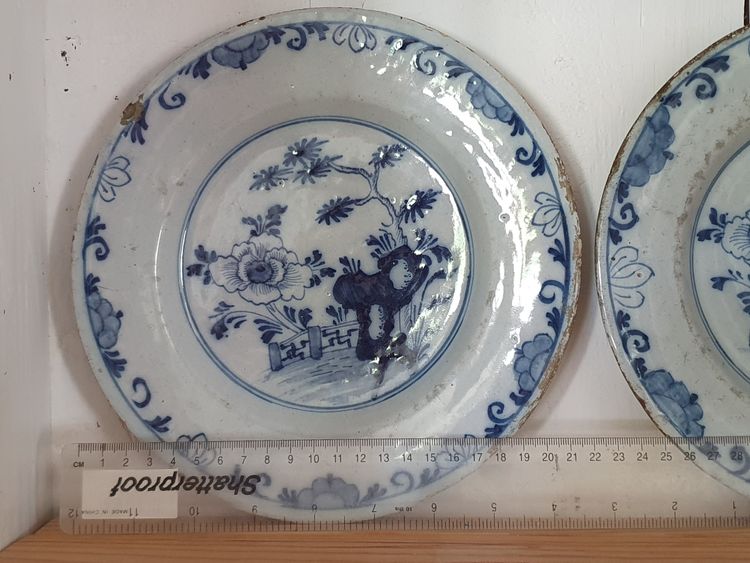 Pair of 18th c English delftware plates