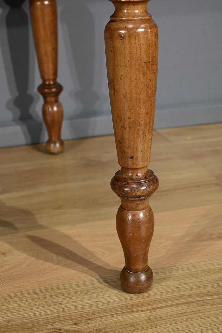 Louis-Philippe table in solid cherry wood - Late 19th century