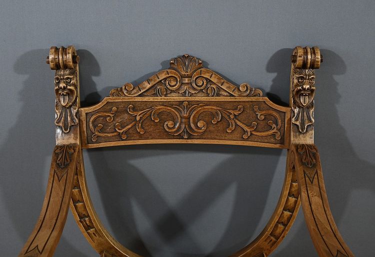 Dagobert armchair in Walnut, Medieval style - Late 19th century