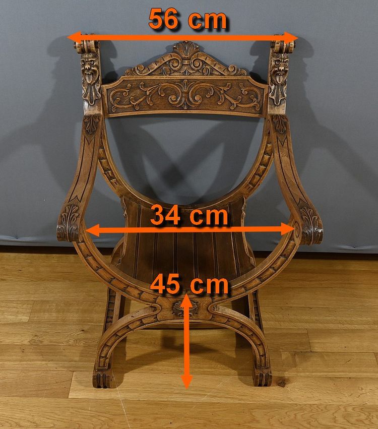 Dagobert armchair in Walnut, Medieval style - Late 19th century