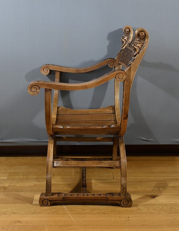 Dagobert armchair in Walnut, Medieval style - Late 19th century