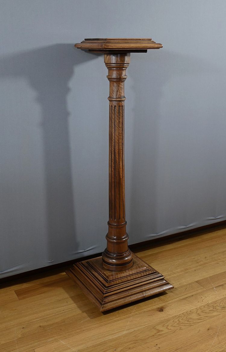 Walnut column, Louis XVI style - 1920