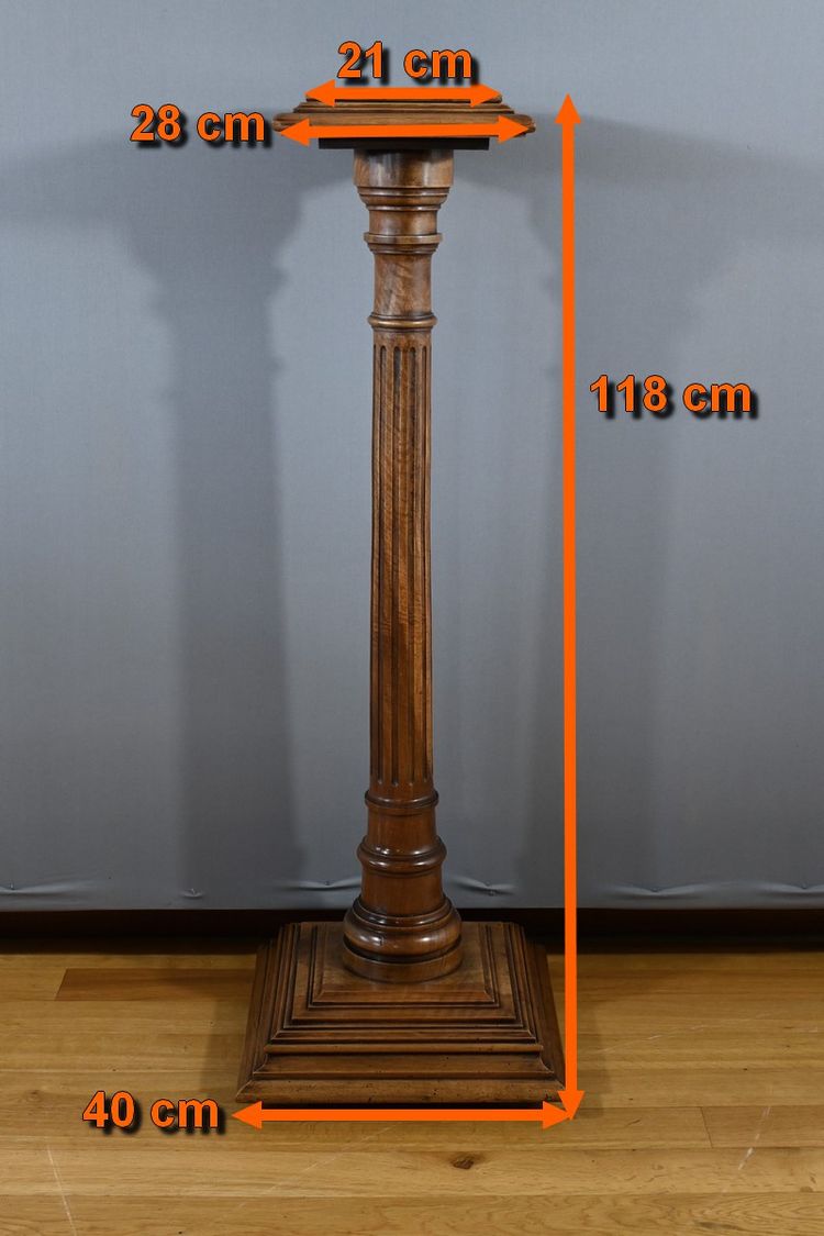 Walnut column, Louis XVI style - 1920