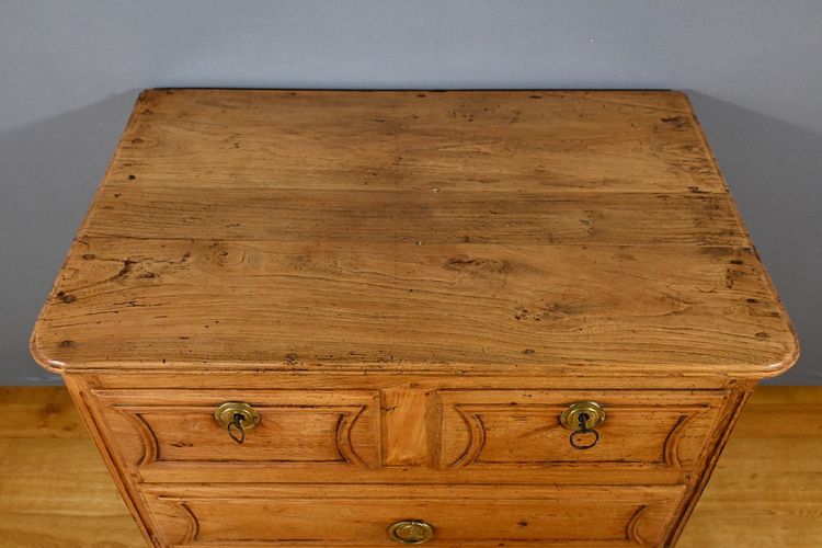 Small Ash Chest of Drawers, Louis XIV/Louis XV Transition – Late 18th Century