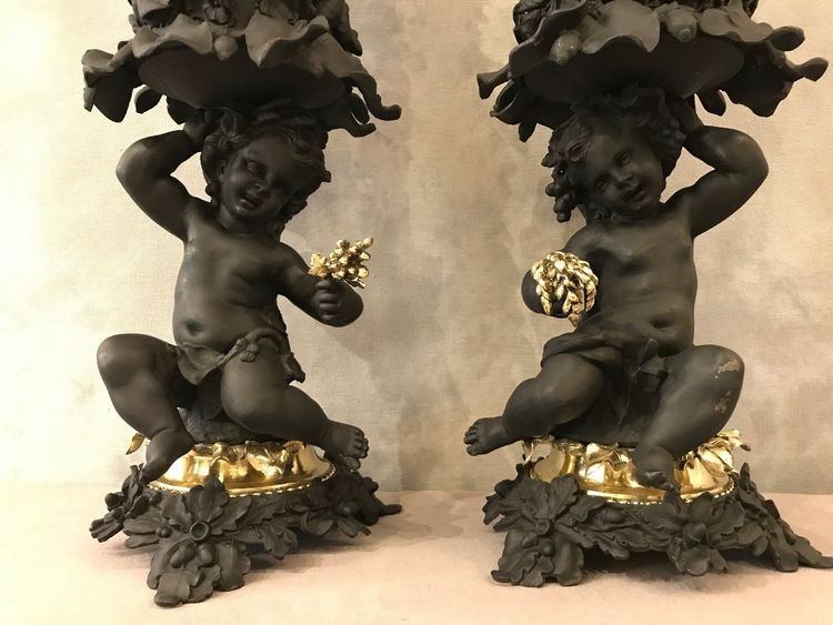 Beautiful pair of spelter, brass and bronze lamps from the 19th century