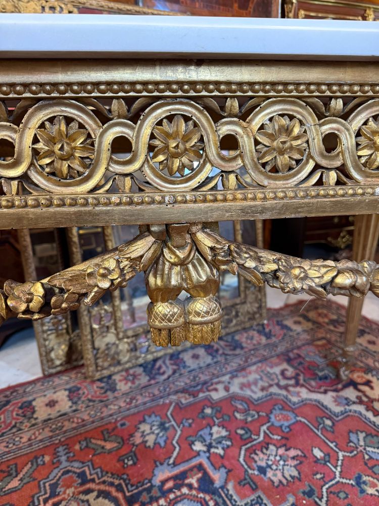 TABLE CONSOLE EPOQUE LOUIS XVI EN BOIS DORE