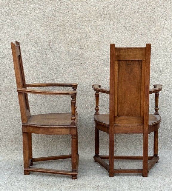 Pair of Caquetoires armchairs