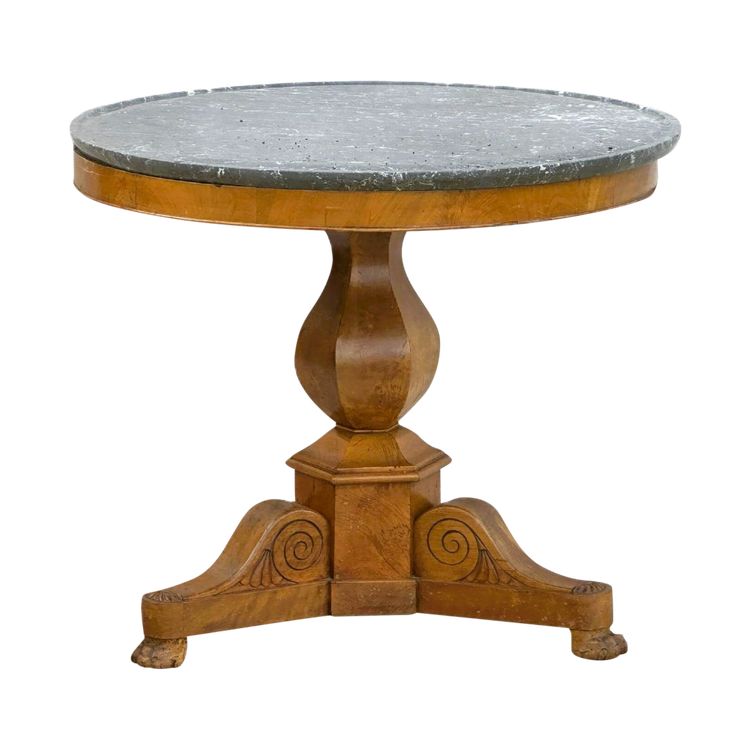 Pedestal table