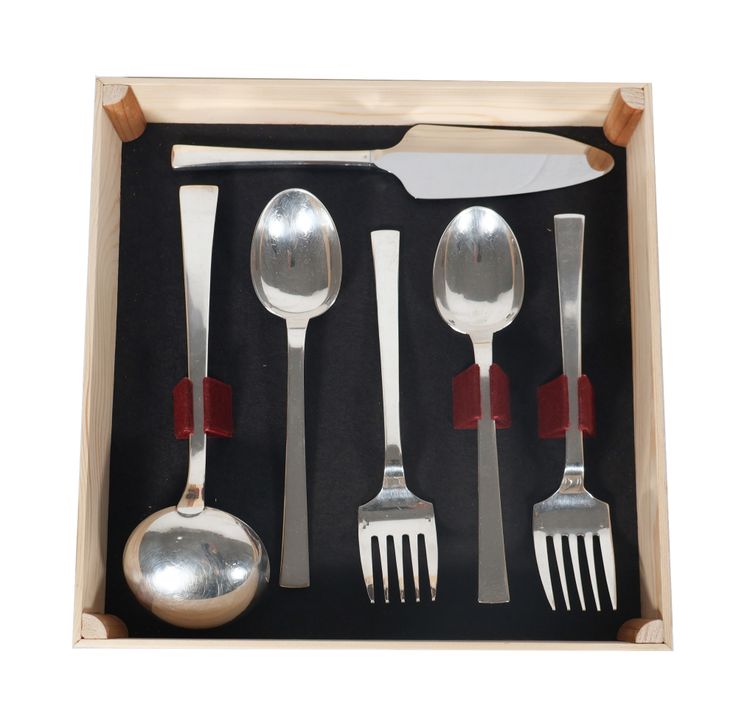 Christofle Concorde model 138-piece cutlery set circa 1975