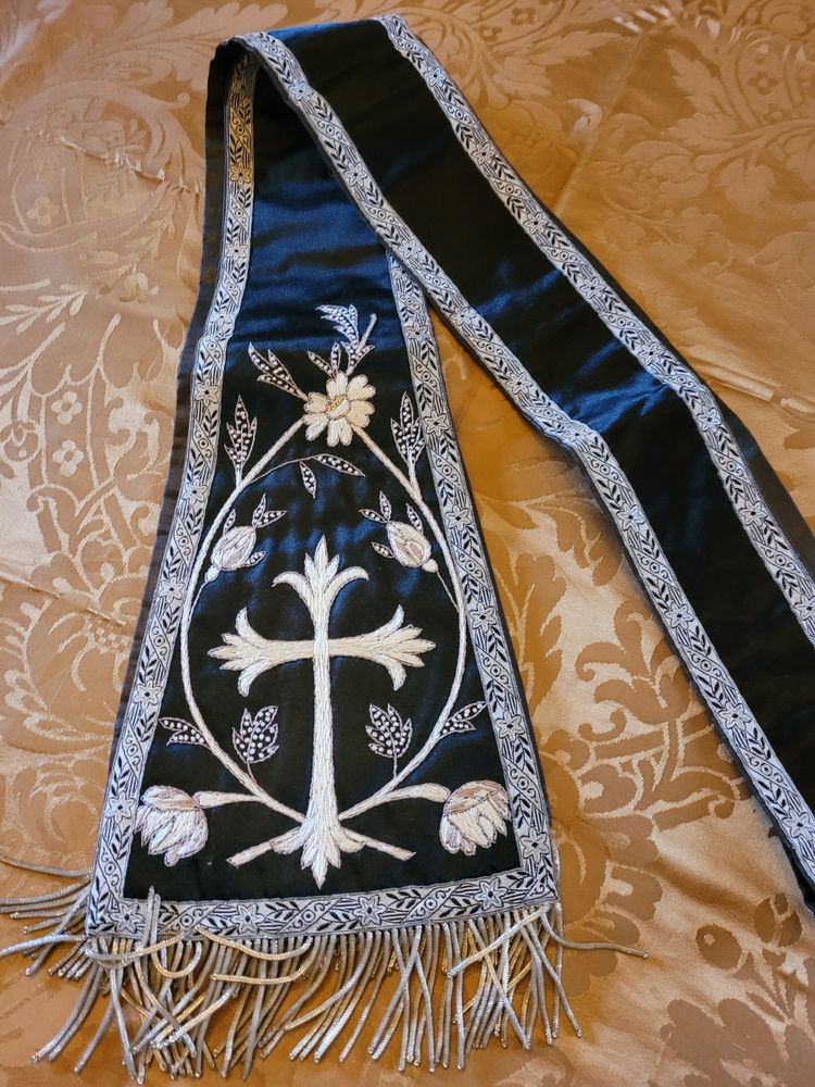 Embroidered priest's stole, early 20th century