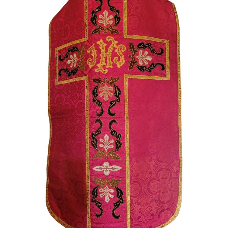 Priest's chasuble in damask, circa 1900