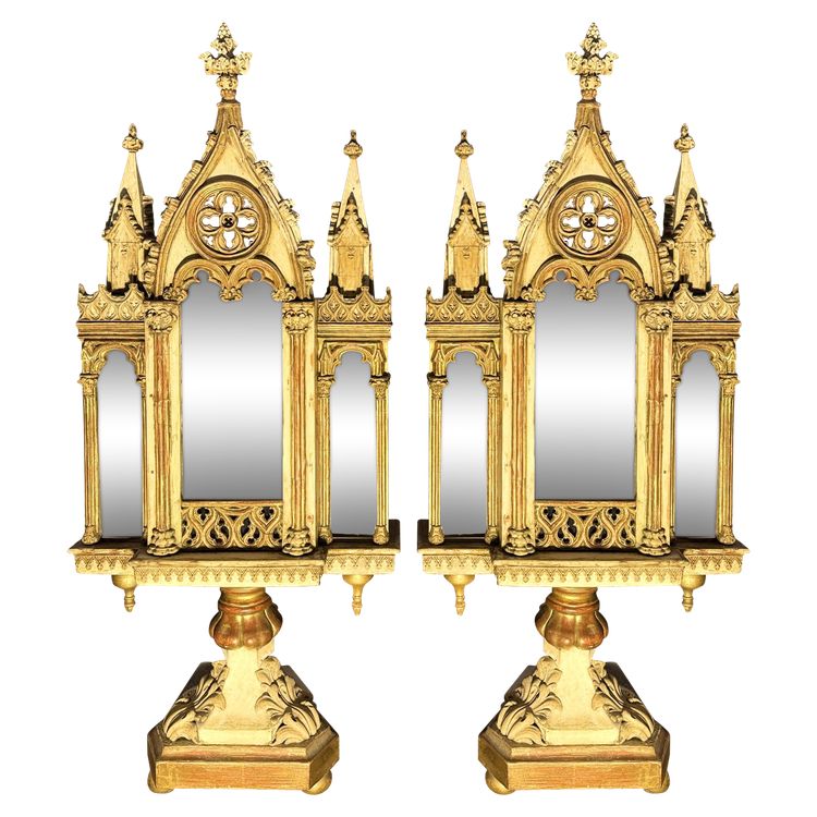 Important Pair of Neo-Gothic Reliquaries – 19th Century