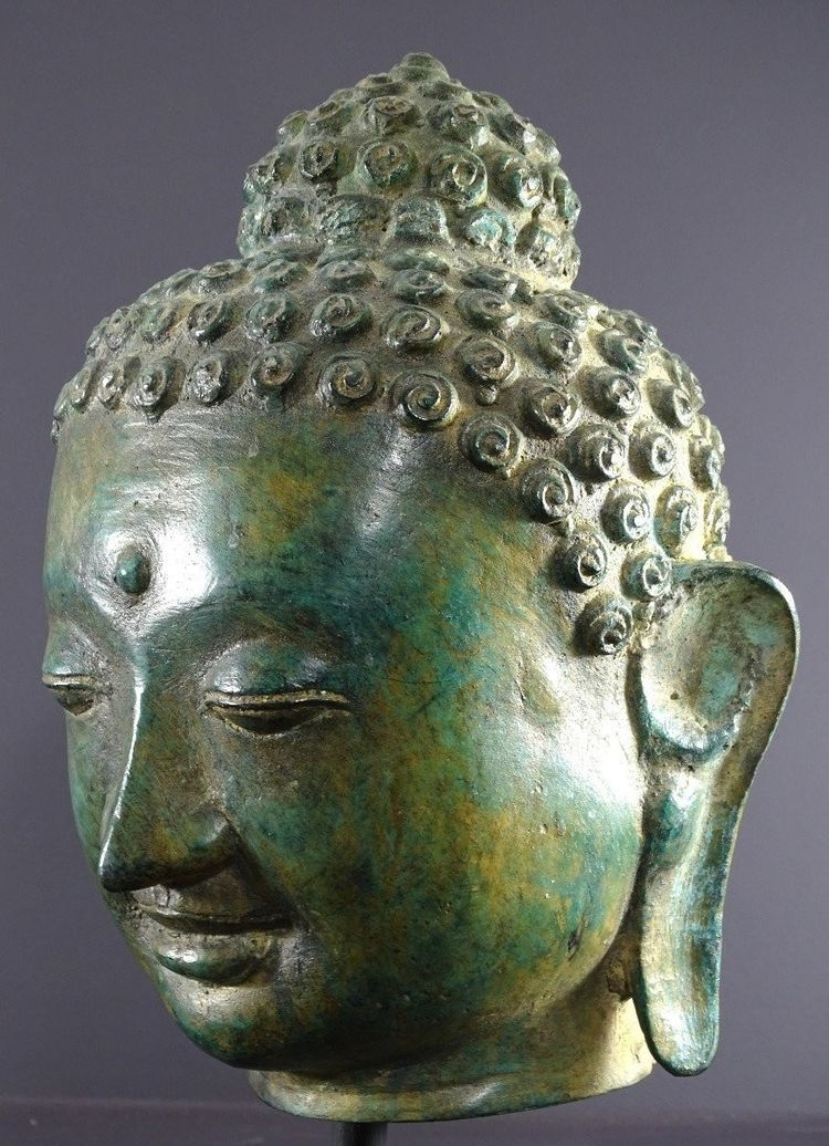 Thaïlande, Années 1920/1930, Grande Tête De Bouddha En Bronze Dans Le Style Ayuttaya.