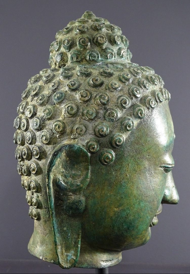 Thaïlande, Années 1920/1930, Grande Tête De Bouddha En Bronze Dans Le Style Ayuttaya.