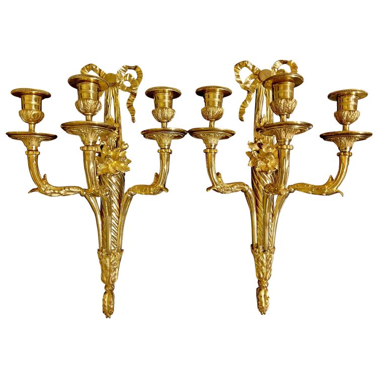 Pair of three-light gilded bronze wall lights with Cornucopias Louis XVI style 19th century