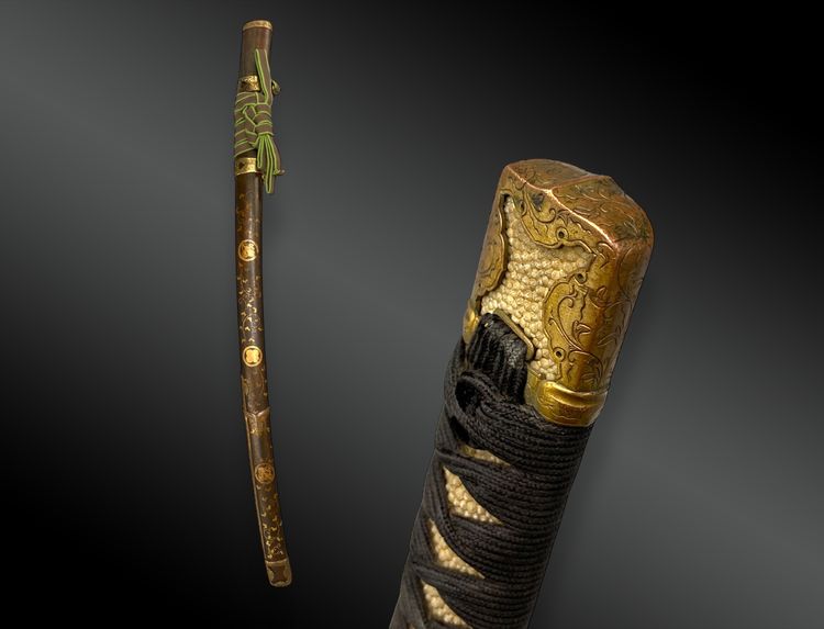 Japanese sword, Katana With Mount Itomaki-no-tachi Japan Muromachi era For The Blade.