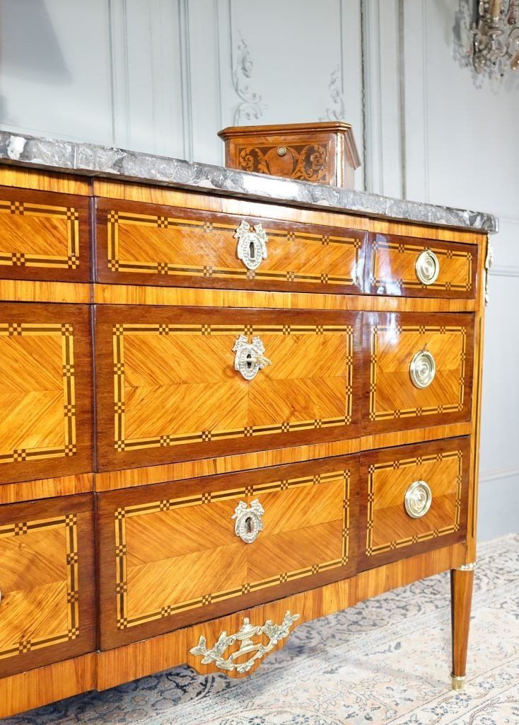 Louis XVI chest of drawers stamped M. Ohneberg