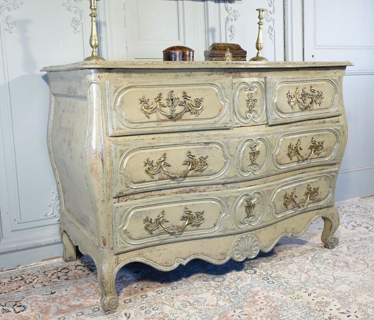 Kommode Tombeau aus der Zeit von Louis XV