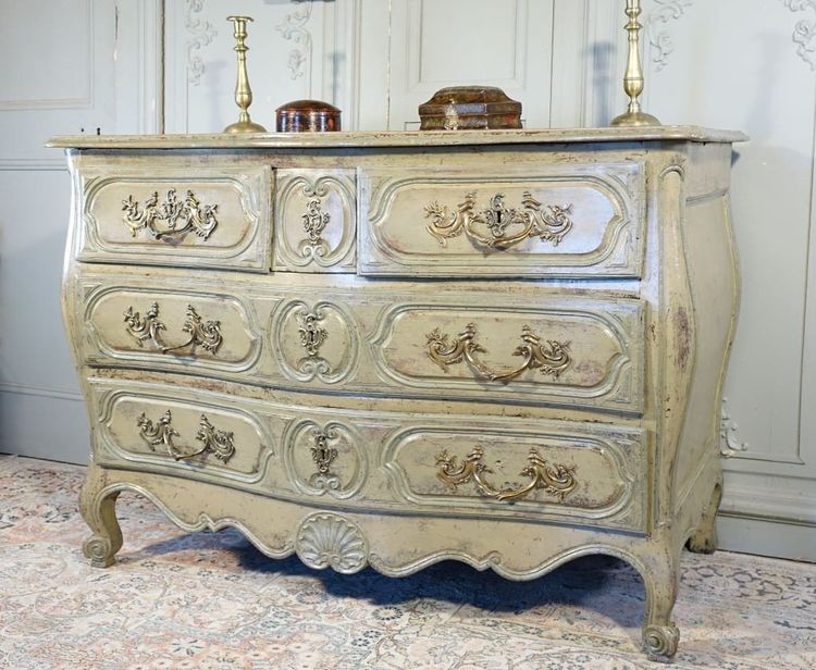 Kommode Tombeau aus der Zeit von Louis XV