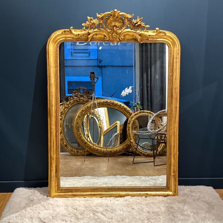 Louis Philippe mirror with pediment Ref. 598/ 106x150