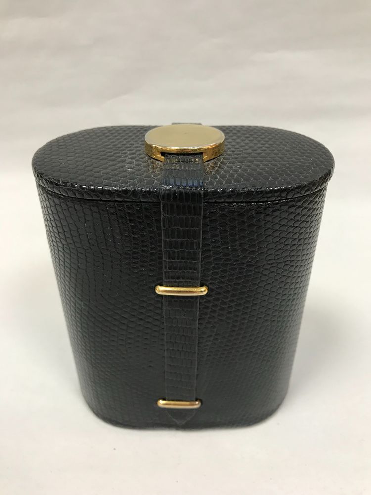 Guerlain/Baccarat perfume atomizer