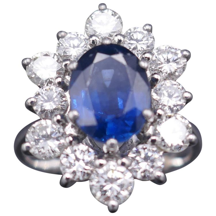 Ring Sapphire 2.92 carats and Diamonds 1.80 carats, 18-carat white gold.