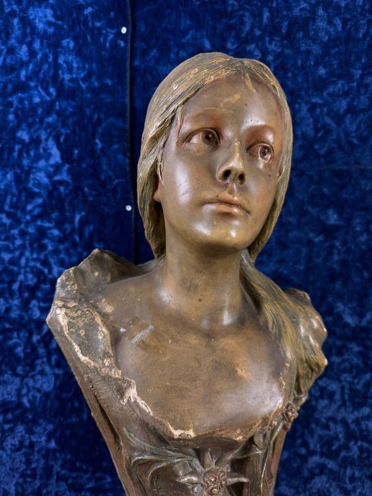 d'Après Villanis : Terracotta bust Art Nouveau period circa 1900 / H52cm