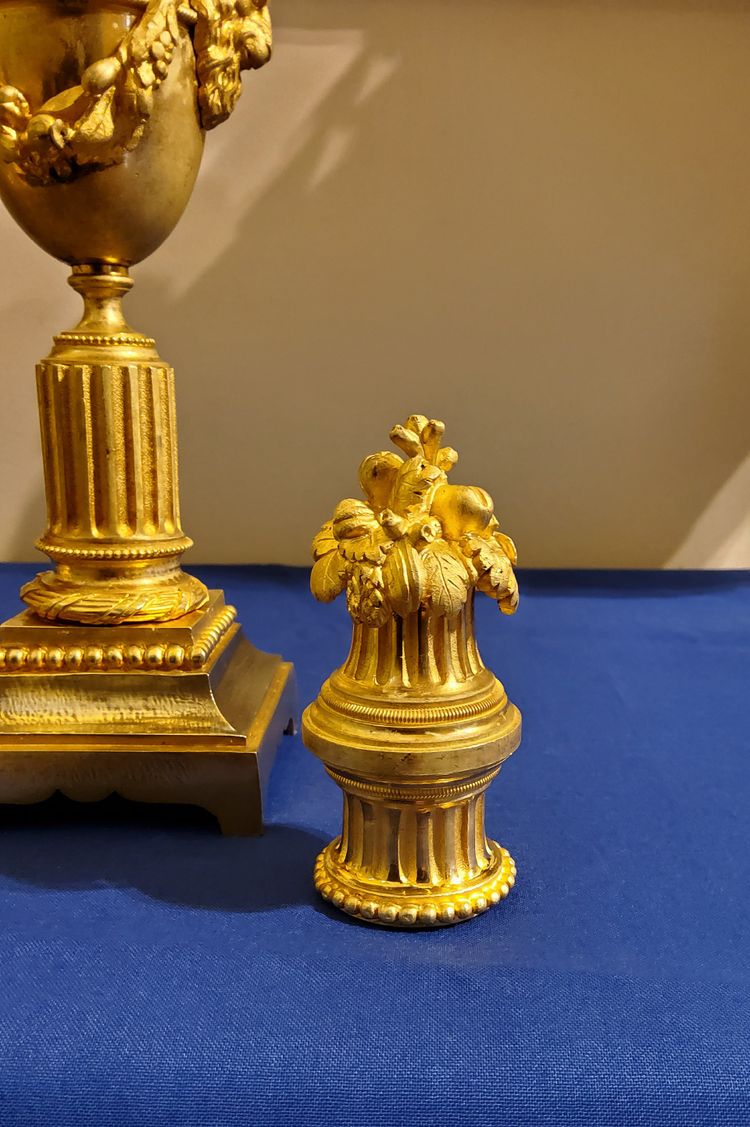 Reversible vases in gilded bronze Candlesticks Louis XVI style 19th century