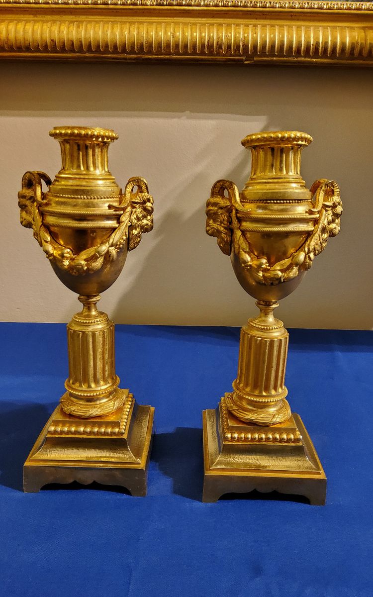 Reversible vases in gilded bronze Candlesticks Louis XVI style 19th century