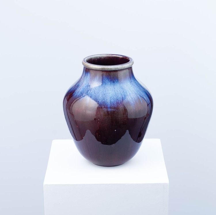 Blue and oxblood flamed vase - Frédéric Kiefer