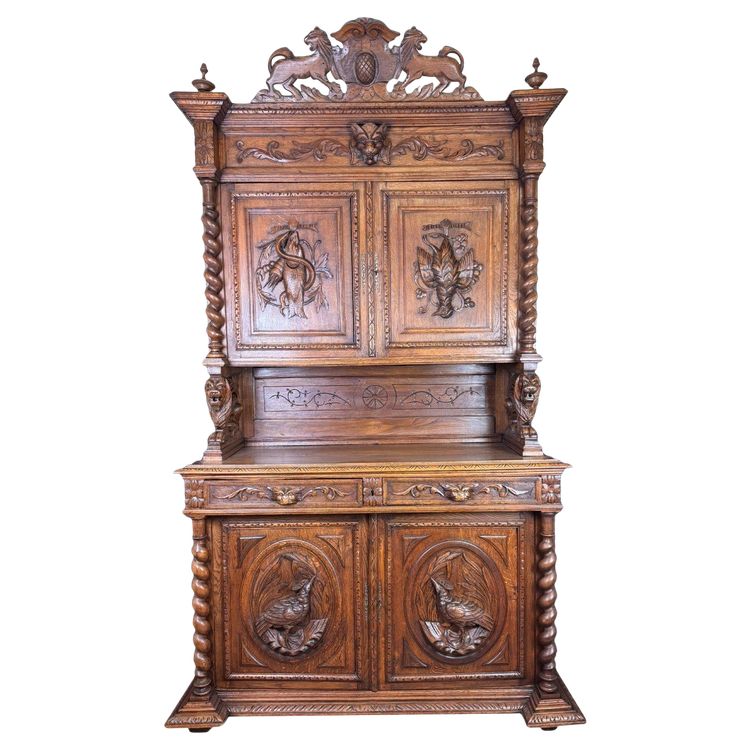 Credenza da caccia in rovere massiccio in stile rinascimentale del 1850 circa