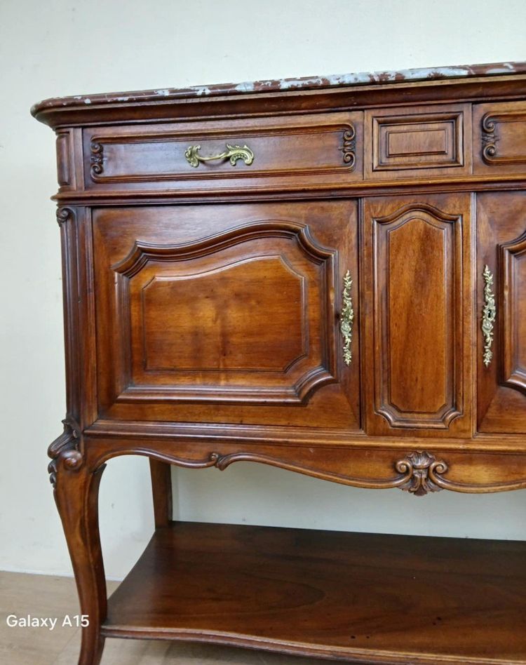 Buffet De Style Louis XV En Noyer Vers 1880