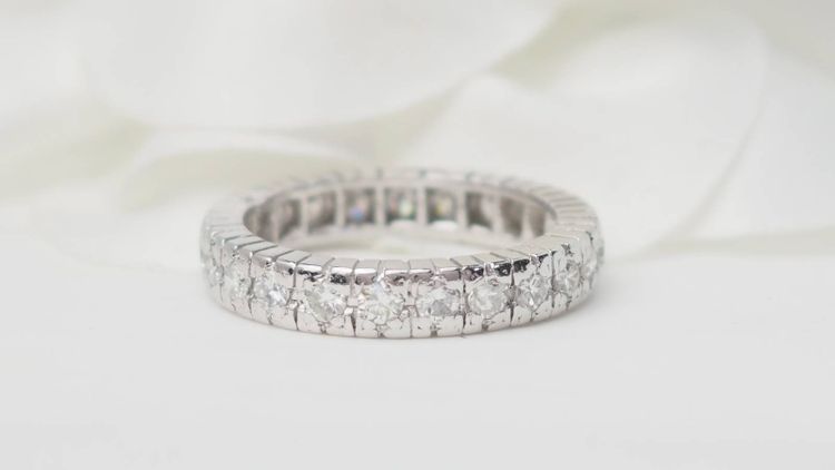 American wedding band in platinum and diamonds 0.92ct