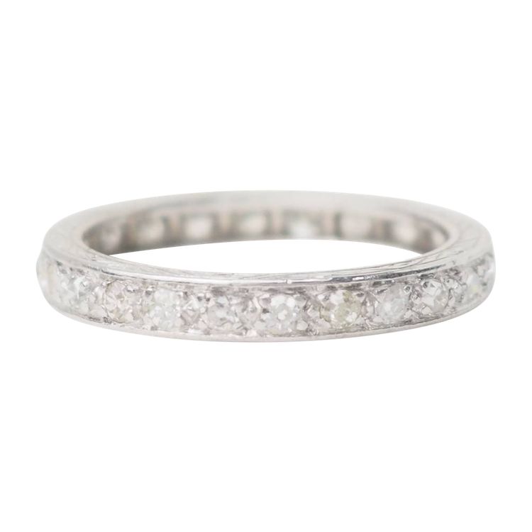 American wedding band in platinum and diamonds 0.80ct