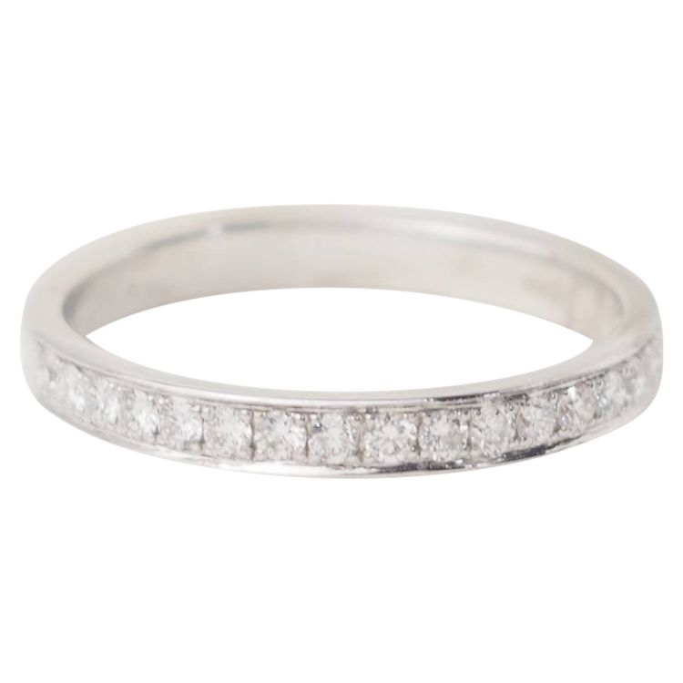 Half wedding band in white gold and diamonds 0.50ct