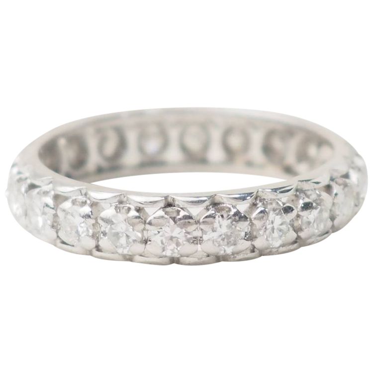 American wedding band in white gold and diamonds 0.88ct