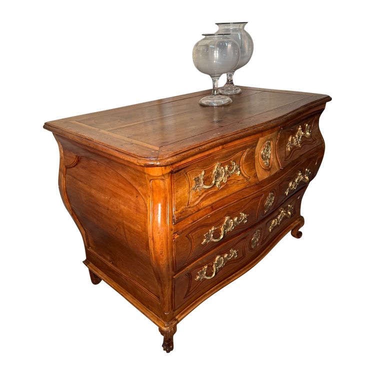 18th century Louis XV chest of drawers