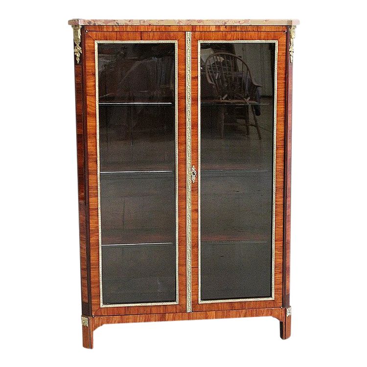 Petite Vitrine en Placage d’Acajou Blond, Style Louis XVI – XIXe