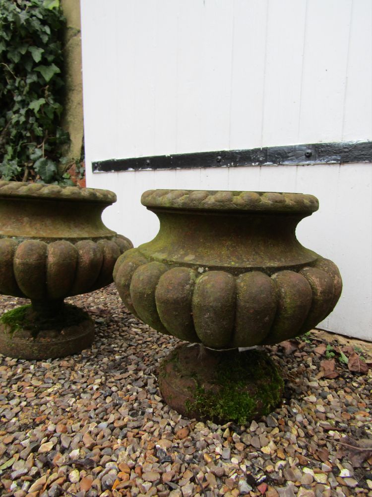 Pair of basins