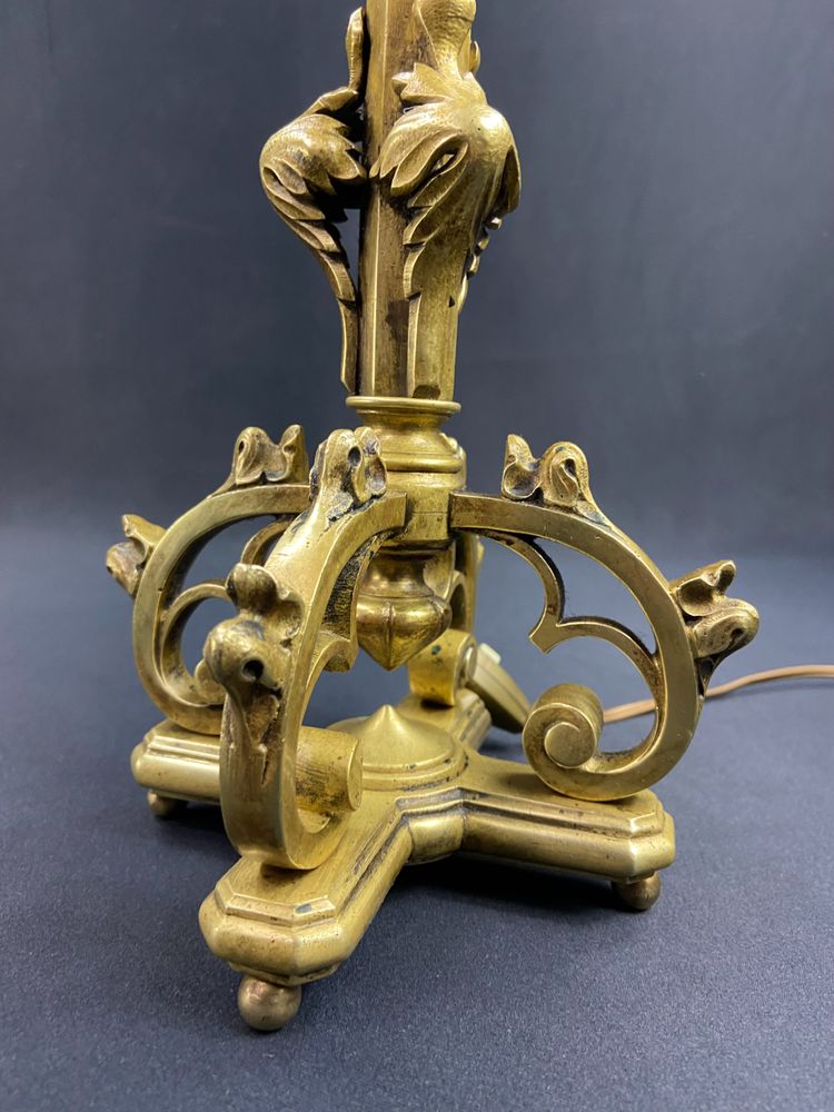 Neo-Gothic bronze lamp base, 19th century