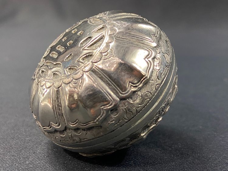 Solid silver opium box China 19th century