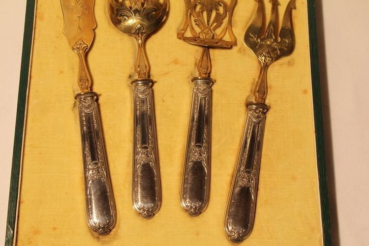 Set of 4 silver serving pieces early 20th century