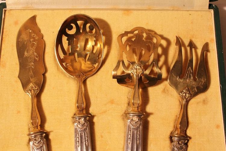 Set of 4 silver serving pieces early 20th century