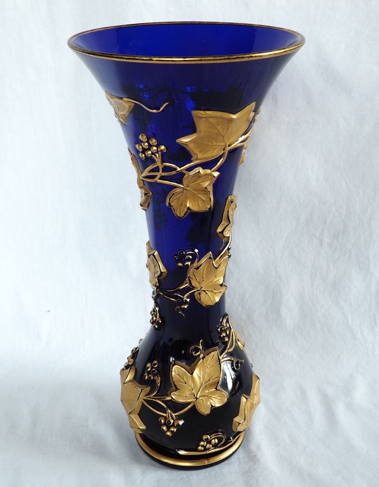 Large Baccarat crystal vase in cobalt blue, gilded ivy garland design