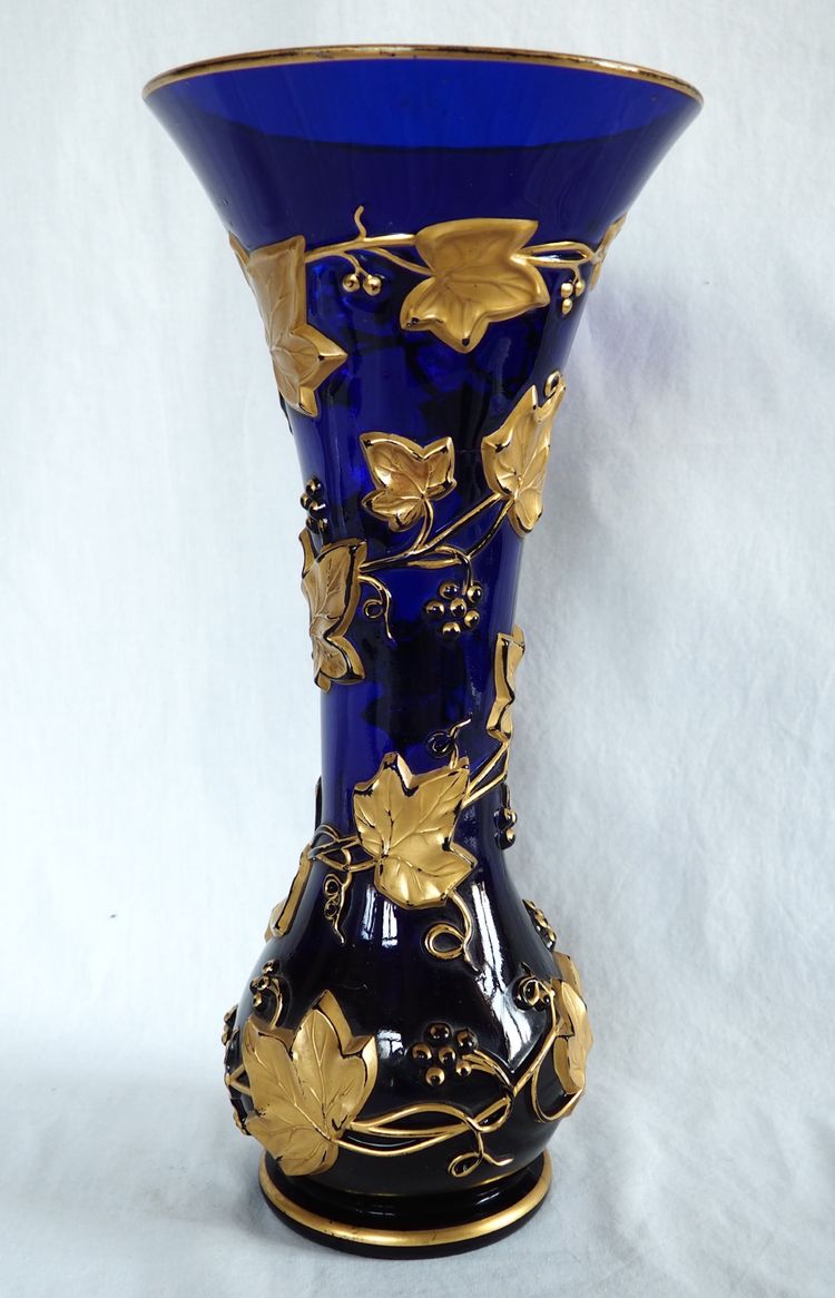 Large Baccarat crystal vase in cobalt blue, gilded ivy garland design