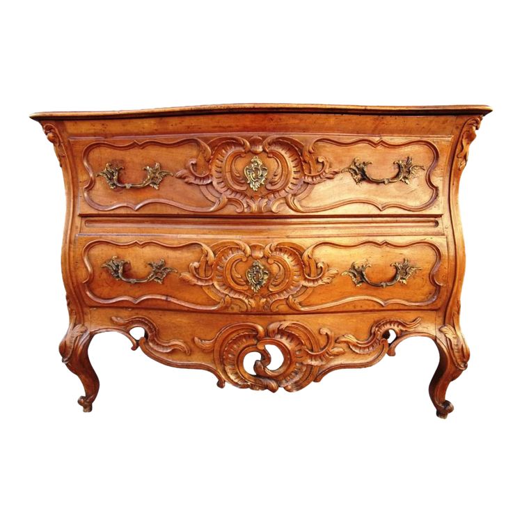 Nîmes walnut chest of drawers, Provence, 18th century