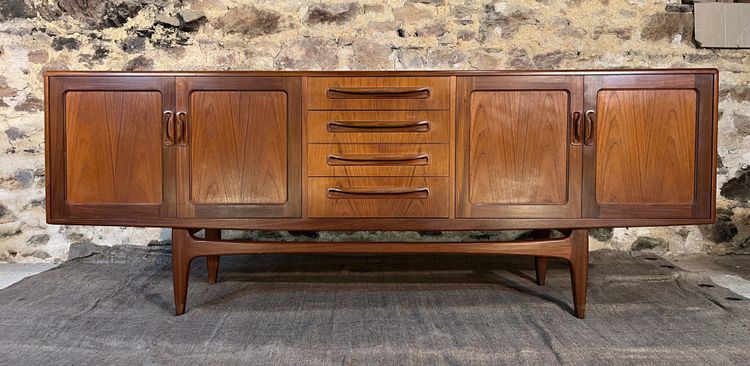 Scandinavian teak sideboard by Victor WILKINS from the 70s