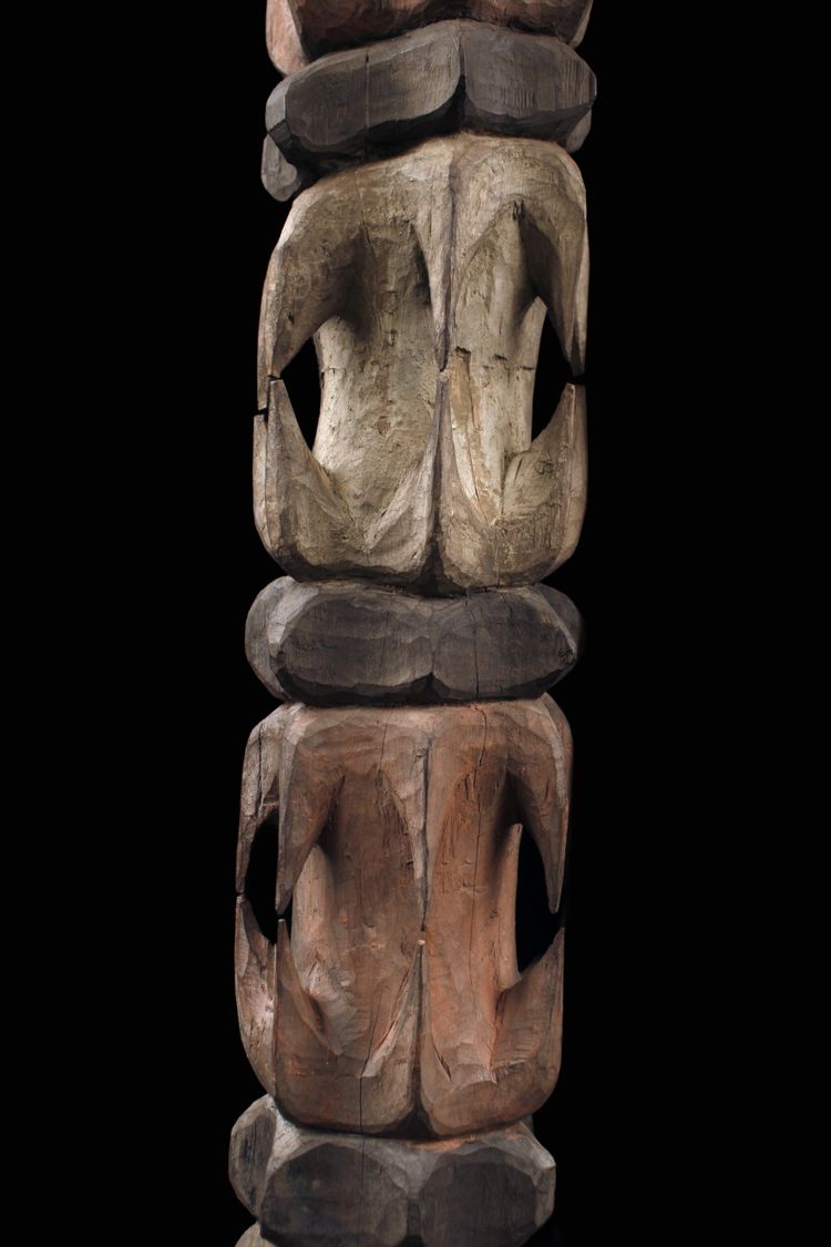 Figure serpent, art tribal , art océanien, Papouasie Nouvelle Guinée, sculpture