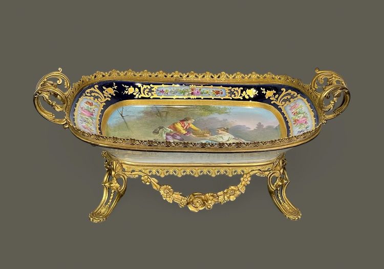 SÈVRES PORCELAIN "CHÂTEAU DES TUILERIE" BOWL ADORNED WITH A BRONZE MOUNTING